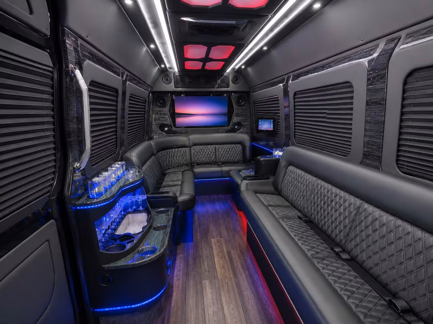 booking gresham airport shuttle service for employee business travel