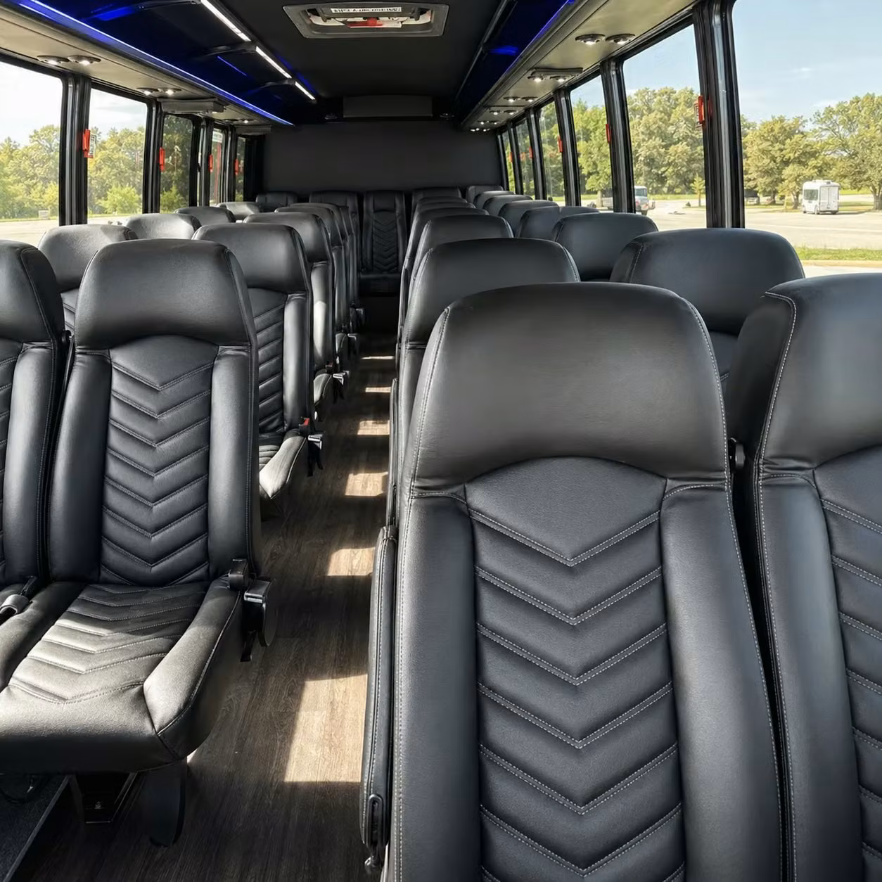 gresham 25 passenger minibus rental