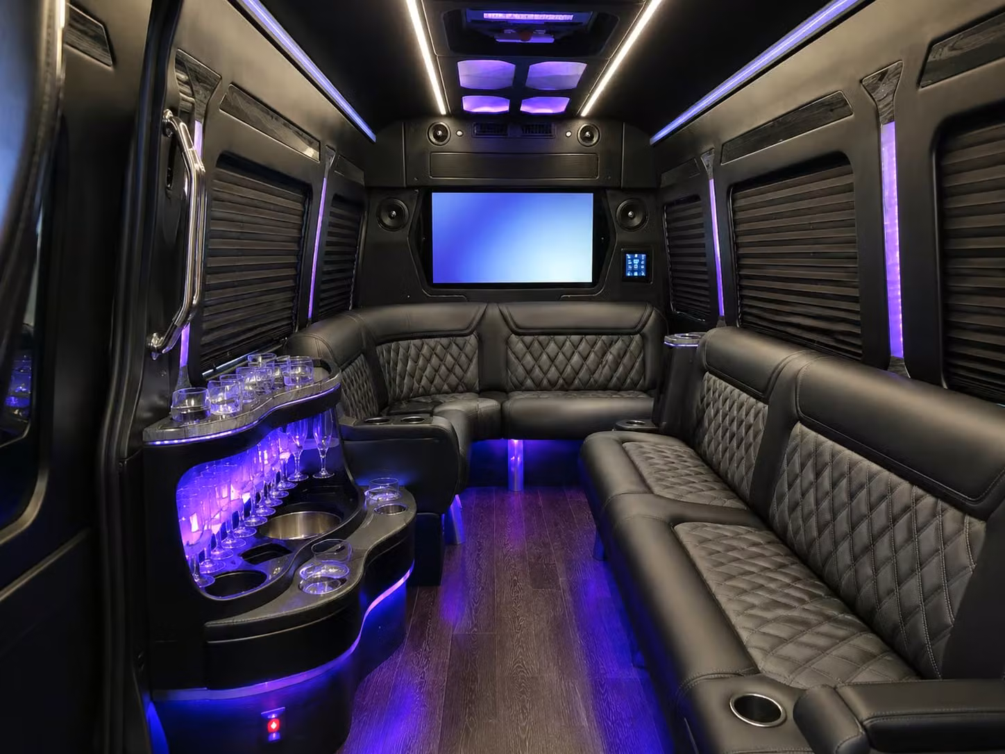 sports team transportation and fan bus rentals in gresham